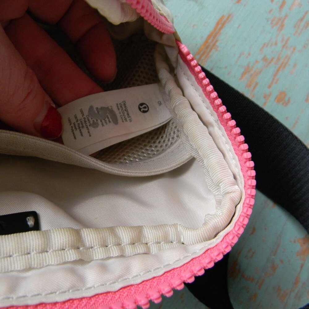 Lululemon Everywhere Belt Bag TERRACOTTA/BEIGE COLORBLOCK - Picture 9 of 9